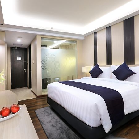 Aston Kartika Grogol Hotel & Conference Center Jakarta Exteriör bild