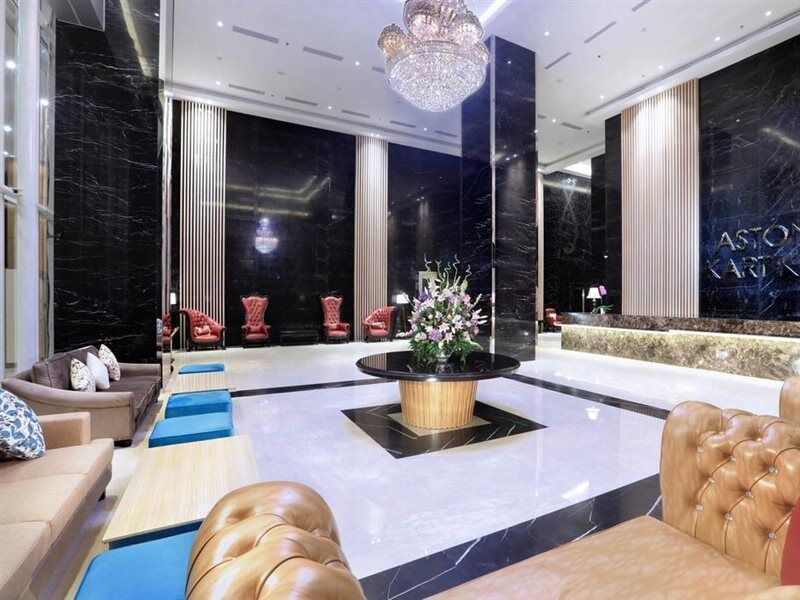 Aston Kartika Grogol Hotel & Conference Center Jakarta Exteriör bild